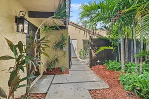 5987 Patio Dr, Boca Raton, FL 33433 - Photo 9