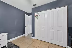 17546 Prado Blvd, The Acreage, FL 33470 - Photo 21