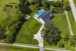 17546 Prado Blvd, The Acreage, FL 33470 - Photo 39