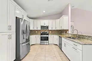 1697 SE Lorraine St, Port Saint Lucie, FL 34952 - Photo 9