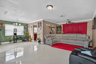 6351 SW 10th Ct, North Lauderdale, FL 33068 - Photo 7