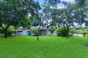 14145 NE 16th Ct, North Miami, FL 33181 - Photo 21