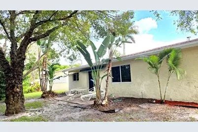 400 SW Natura Avenue, Deerfield Beach, FL 33441 - Photo 5