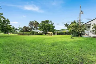 949 Laurel Rd, North Palm Beach, FL 33408 - Photo 29