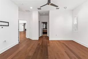 521 NE 8th Ave, Fort Lauderdale, FL 33301 - Photo 17