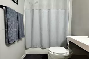 133 NE 2nd Ave, Miami, FL 33132 - Photo 11