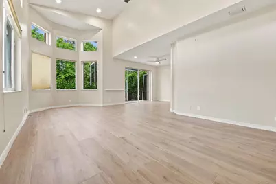 5643 NW 125th Avenue, Coral Springs, FL 33076 - Photo 7