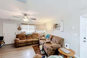 45 Queens Ct, Frostproof, FL 33843 - Photo 13