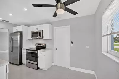 1404 SW 22nd Avenue, Boynton Beach, FL 33426 - Photo 19