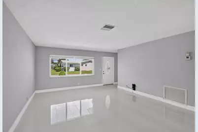 1404 SW 22nd Avenue, Boynton Beach, FL 33426 - Photo 7