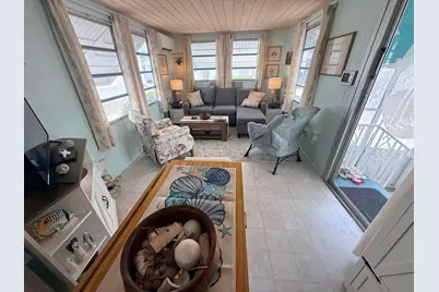 209 E Eagle Drive #E, Boynton Beach, FL 33435 - Photo 11