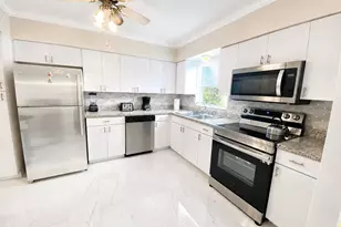 805 S 26th Ave, Hollywood, FL 33020 - Photo 11