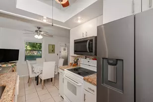 1004 Newport G, Deerfield Beach, FL 33442 - Photo 9