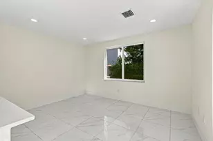 1888 SE 14th St, Homestead, FL 33035 - Photo 15