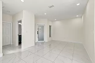 1888 SE 14th St, Homestead, FL 33035 - Photo 7