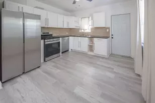 1147 15th Ave N, Lake Worth, FL 33460 - Photo 3