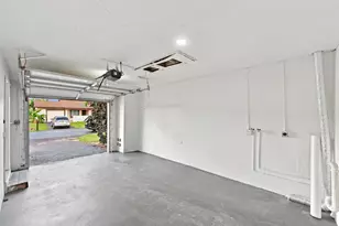 15676 Bottlebrush Cir, Delray Beach, FL 33484 - Photo 25