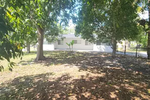 198 SE 27th Ct, Boynton Beach, FL 33435 - Photo 3