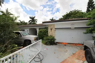 16670 Westwood Ln, Weston, FL 33326 - Photo 3