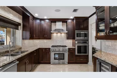 750 SE 7th Avenue, Pompano Beach, FL 33060 - Photo 9