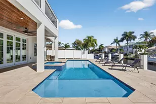 310 SE 9th Ct, Pompano Beach, FL 33060 - Photo 17