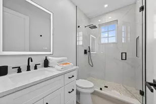 310 SE 9th Ct, Pompano Beach, FL 33060 - Photo 15