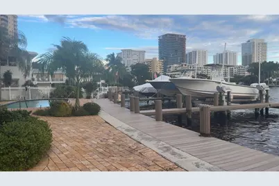 3208 SE 12th Street #301, Pompano Beach, FL 33062 - Photo 3
