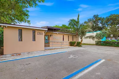 17101 NE 6th Avenue, North Miami Beach, FL 33162 - Photo 23