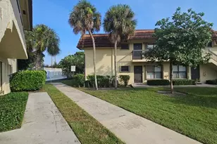 10069 NW 4th St, Pembroke Pines, FL 33024 - Photo 3