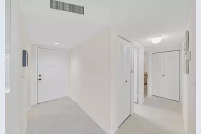 5280 Las Verdes Circle #320, Delray Beach, FL 33484 - Photo 17