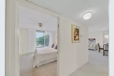 5280 Las Verdes Circle #320, Delray Beach, FL 33484 - Photo 21