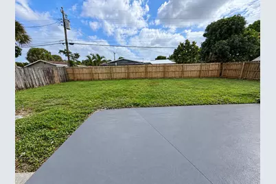 4922 Royal S, West Palm Beach, FL 33415 - Photo 9