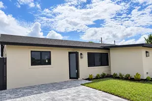 4922 Royal S, West Palm Beach, FL 33415 - Photo 1