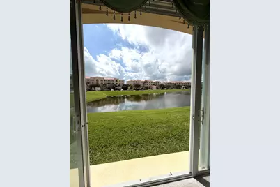 2 Harbour Isle Drive E #101, Fort Pierce, FL 34949 - Photo 5