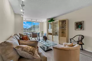 14307 Bedford Dr, Delray Beach, FL 33446 - Photo 9