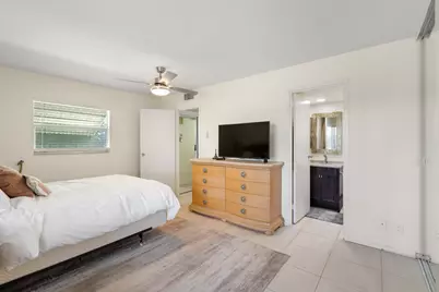 27 Waterford B, Delray Beach, FL 33446 - Photo 13