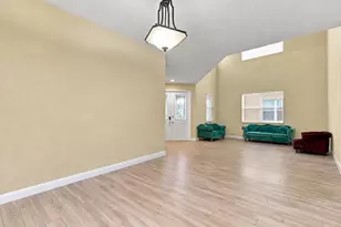 1086 NW Leonardo Cir, Port Saint Lucie, FL 34986 - Photo 5