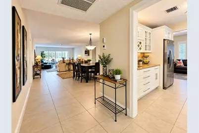 808 E Cypress Lane #P-12, Pompano Beach, FL 33069 - Photo 3