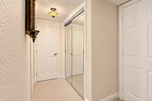 808 E Cypress Ln, Pompano Beach, FL 33069 - Photo 15