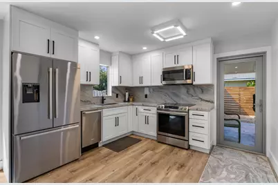918 SE 3rd Avenue, Delray Beach, FL 33483 - Photo 13