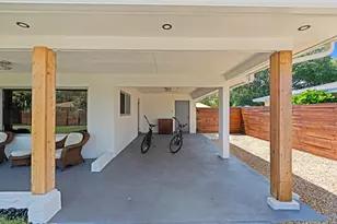 918 SE 3rd Ave, Delray Beach, FL 33483 - Photo 3