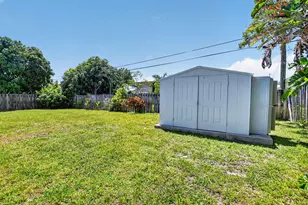 277 NW 3rd Ct, Boca Raton, FL 33432 - Photo 47