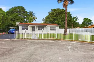 3907 SW 59th Ave, West Park, FL 33023 - Photo 3