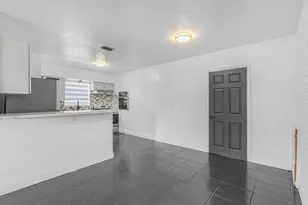 3907 SW 59th Ave, West Park, FL 33023 - Photo 11