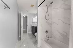 6530 NW Omega Rd, Port Saint Lucie, FL 34983 - Photo 25