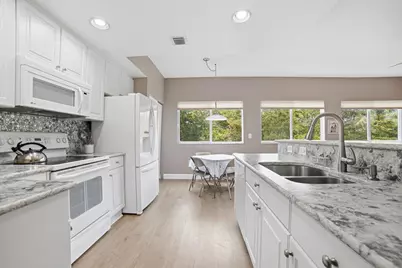7715 Yardley Drive #313, Tamarac, FL 33321 - Photo 27
