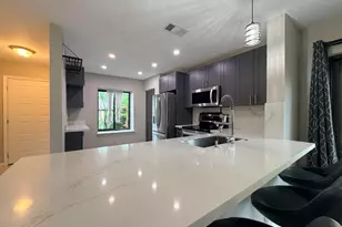9346 NW 49th Pl, Sunrise, FL 33351 - Photo 9