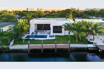 1905 N Hibiscus Drive, North Miami, FL 33181 - Photo 11