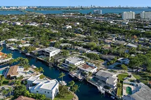 1905 N Hibiscus Dr, North Miami, FL 33181 - Photo 9