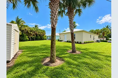 4837 SE Isabelita Avenue, Stuart, FL 34997 - Photo 29